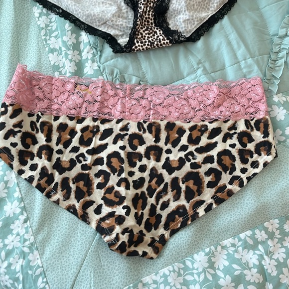 Set of two panties - Picture 7 of 8